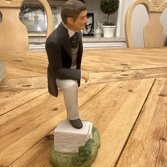 Avon Images Of Hollywood Clark Gable as Rhett Butler‎ in "GONE WITH THE WIND" - Picture 10 of 13